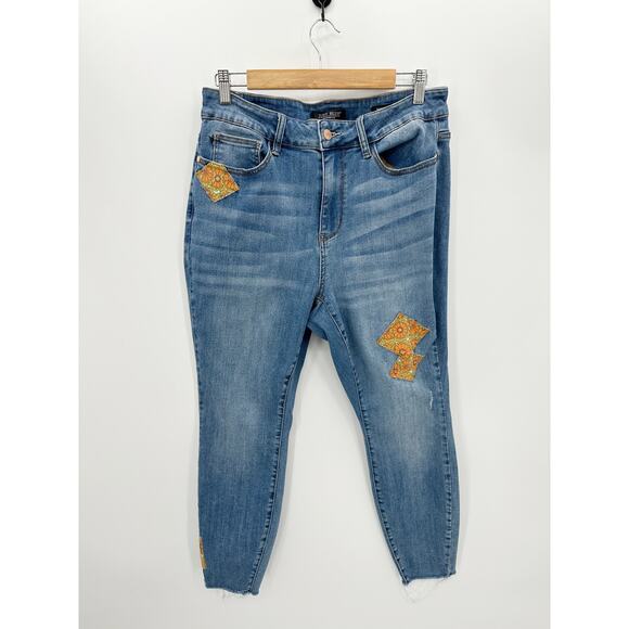 Judy Blue Medium Wash 70s Print Patch Mid Rise Skinny Jeans Stretch Women 16W - Picture 1 of 9